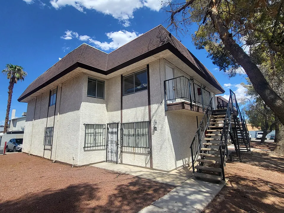 4264 Tara Ave #3
