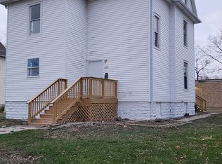 1129 E Merchant St, Kankakee, IL 60901