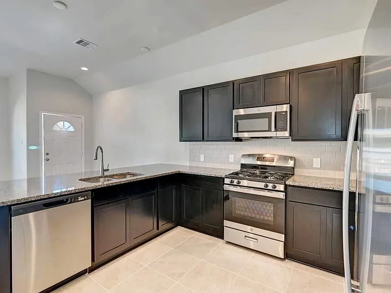 11853 E Gate Dr — Photo 13