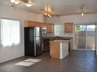222 Yale Blvd SE APT D, Albuquerque, NM 87106