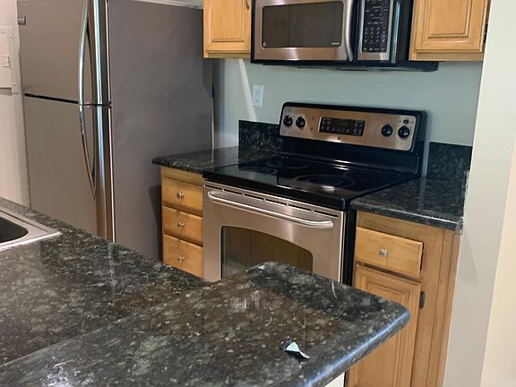 3rd image of 1731 Colby Ave APT 206