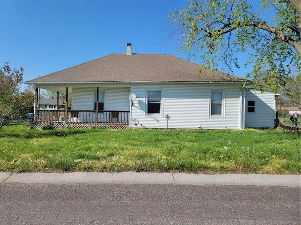 420 S 5th St, Odessa, MO 64076