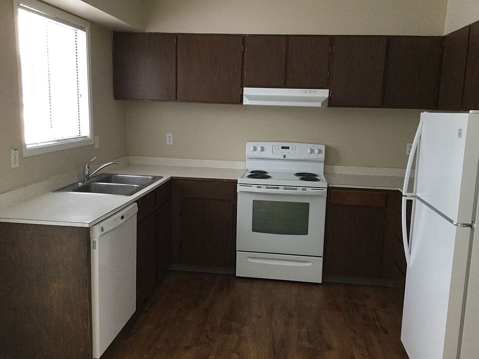 2nd image of 540 W Hartley Ave
