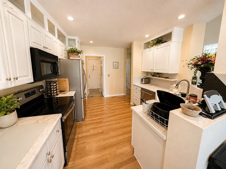 12561 E Harvard Cir — Photo 5