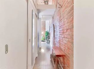 915 King St W, Toronto, ON