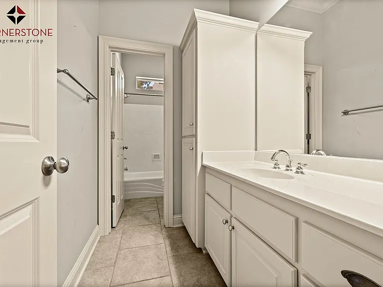 8564 Grand View Dr — Photo 17