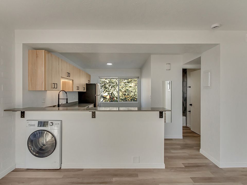 Kitchen/Living Room