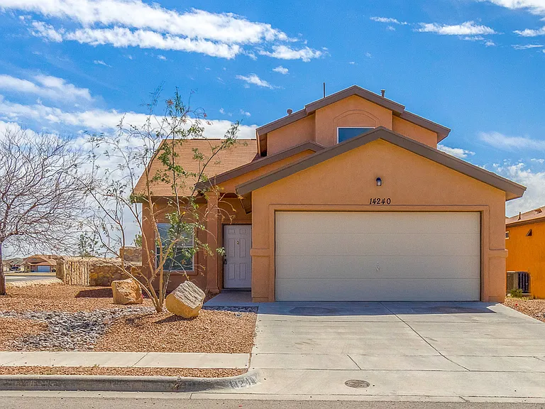 14240 Gil Reyes Dr — Photo 2