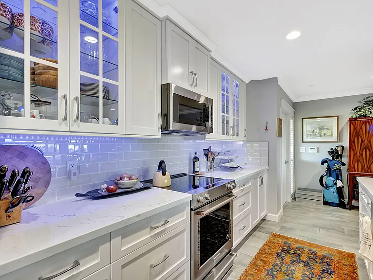 16910 Bay St E #E503 — Photo 17