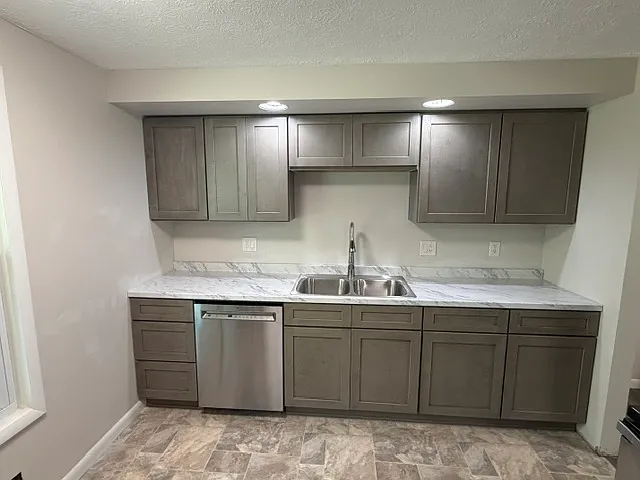 7 Havenwood Holw — Photo 1