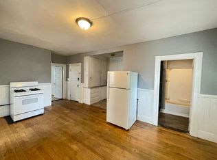 549 Somerville St APT 1, Manchester, NH 03103