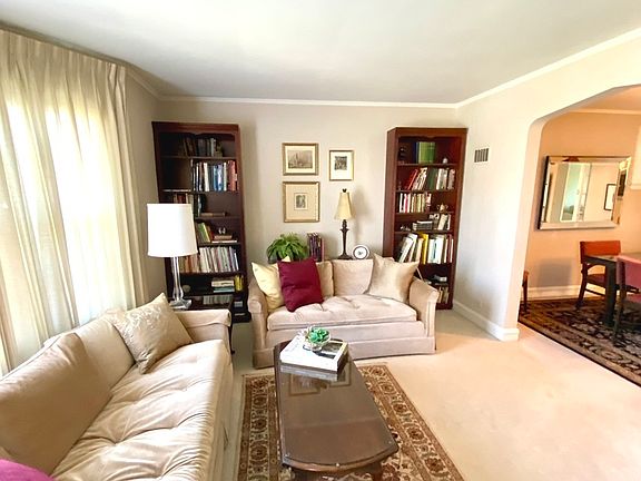 4th image of 3016 N 78th Ct