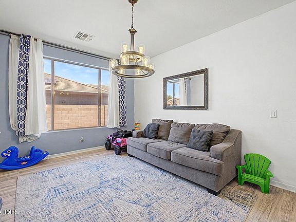 5th image of 15139 W VENTURA Street