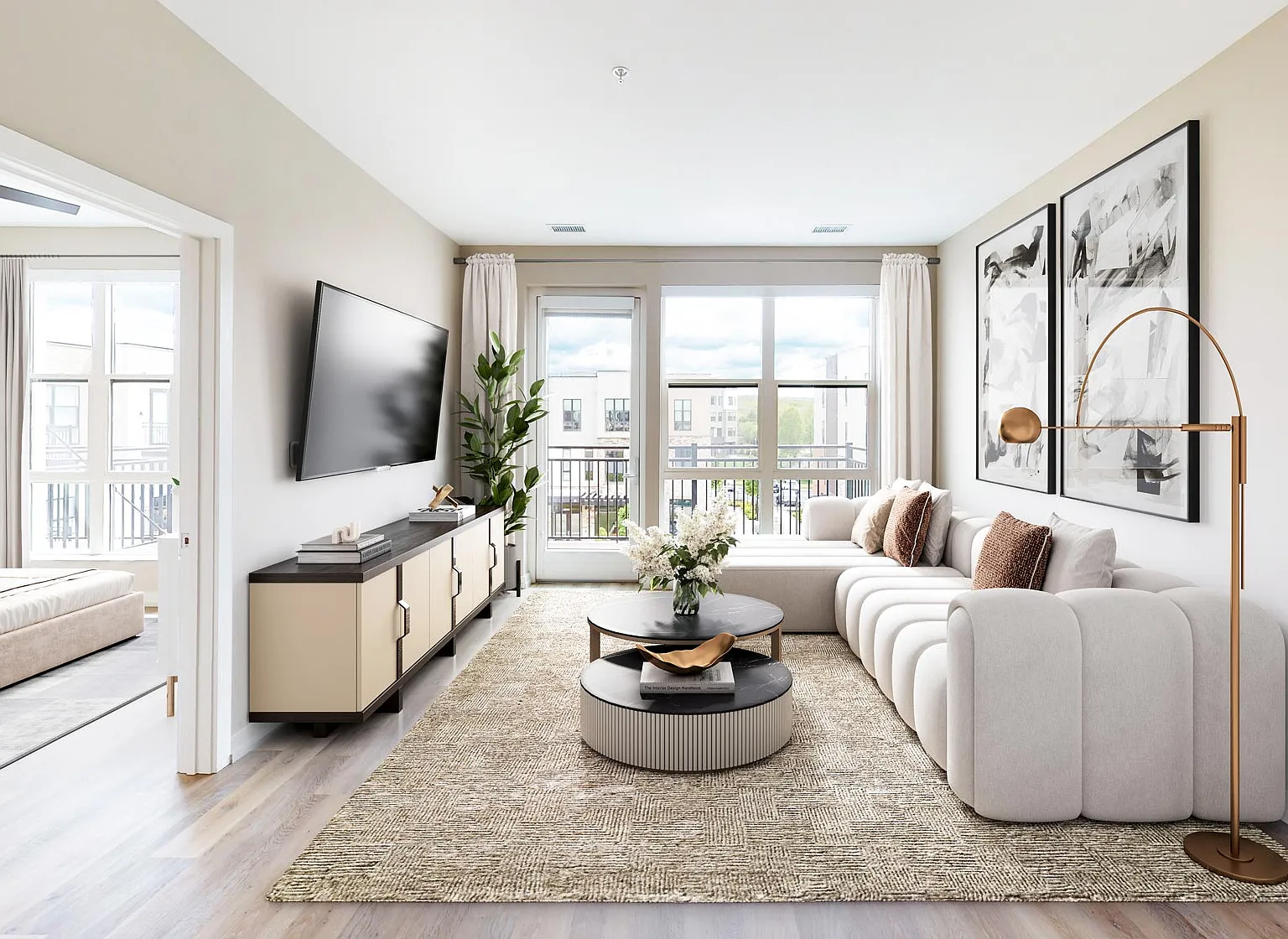 The George Apartments — Photo 1