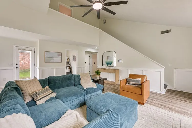 4549 Mayo Dr — Photo 4