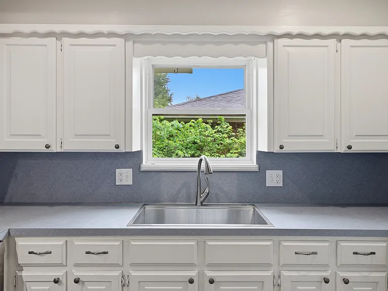 15 Preston Cir — Photo 6