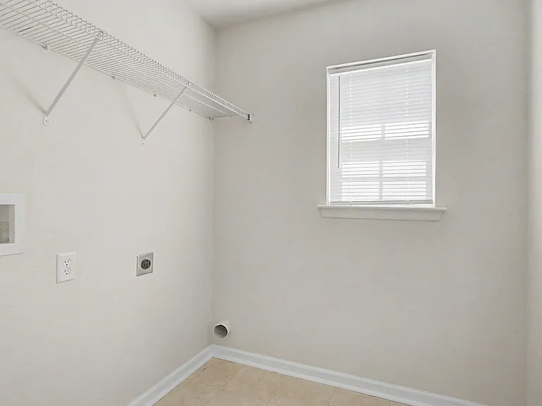 354 Canaan Cir — Photo 15