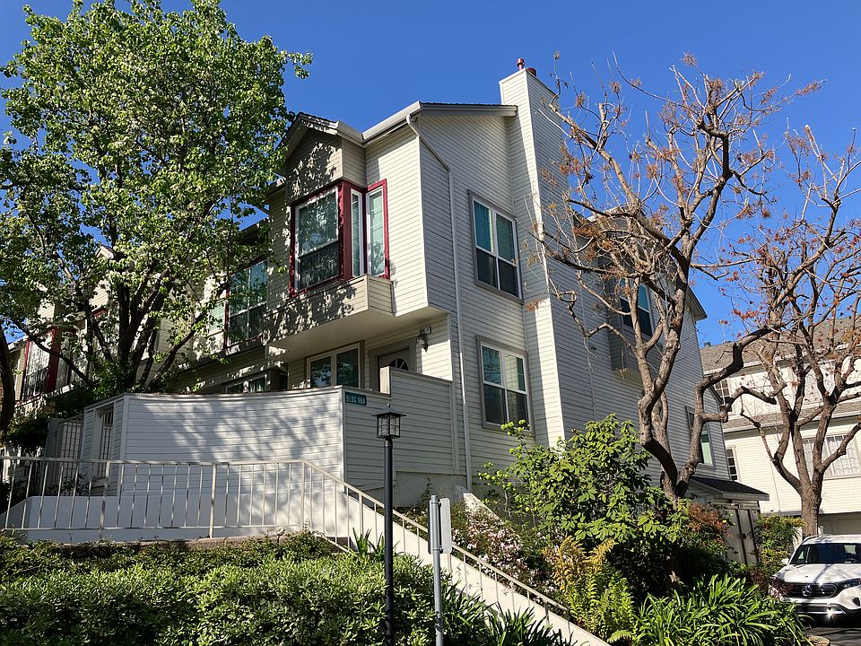 1st image of 984 Belmont Ter Unit 1