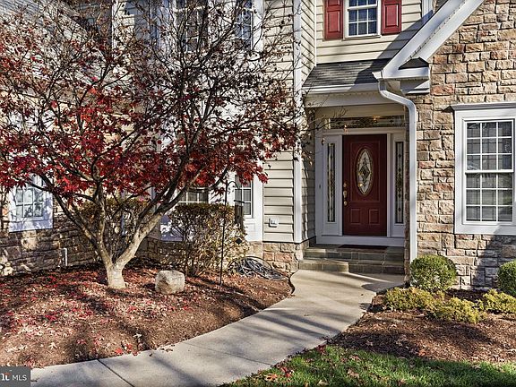 5th image of 11915 Old Hickory Ct