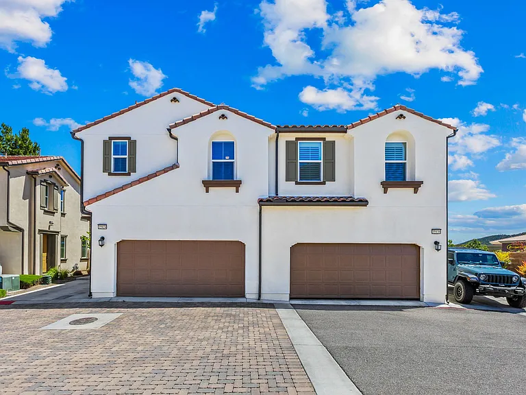 35924 Neala Ln — Photo 2