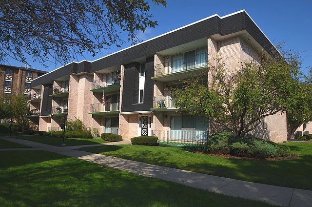 1st image of 10360 S Parkside Ave