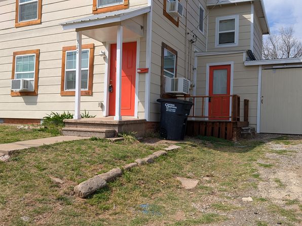 320 W Dill St #320