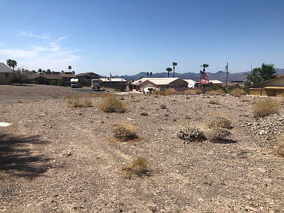 2nd image of 3815 Bluegrass Dr Lot 41