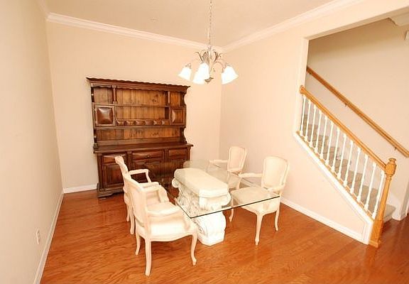 4th image of 4081 Corrine Dr