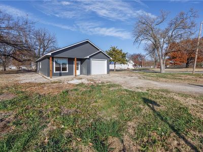 904 W 4th St, Cherryvale, KS, 67335