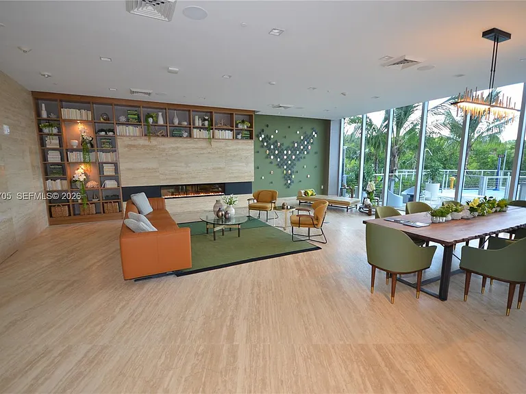 16385 Biscayne Blvd #518 — Photo 13
