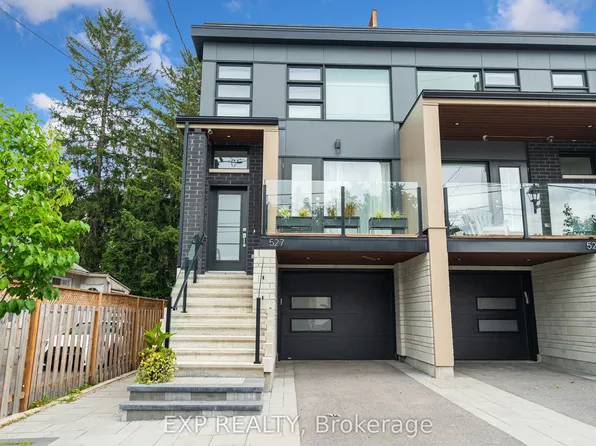 527 Broadhead Ave #A, Ottawa, ON K1Z 5R9