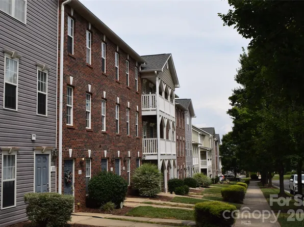 113 Steam Engine Dr Unit 203, Mooresville, NC 28115