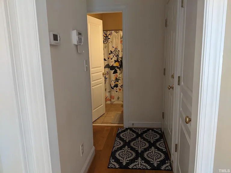 200 Charleston Ln — Photo 14