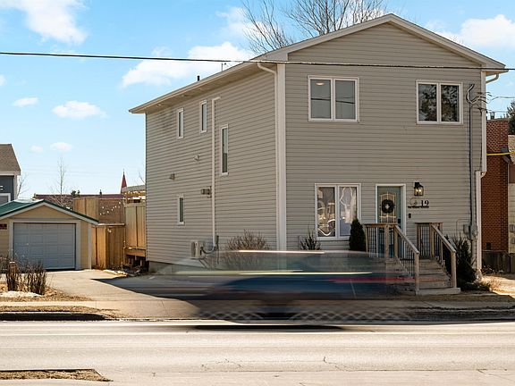 2nd image of 19 Cow Bay Rd