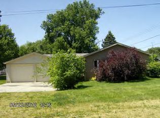 506 S Summit St, Rossville, IL
