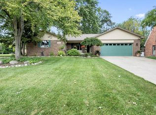 30150 Marquette St, Garden City, MI 48135