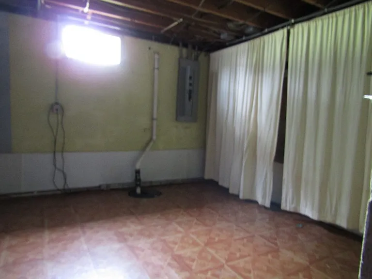 1820 Shiffler Ave — Photo 18