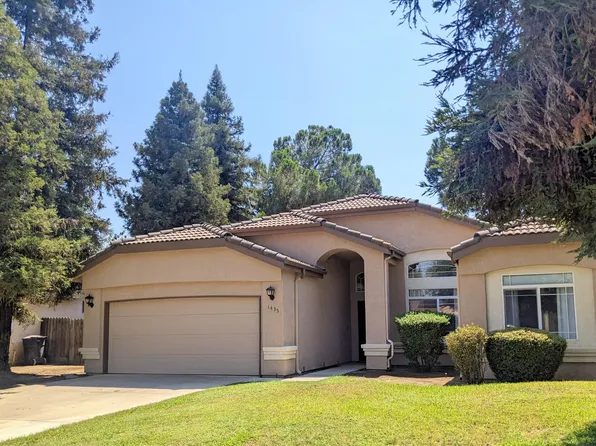 1435 E Dorothea Avenue, Visalia, CA 93292