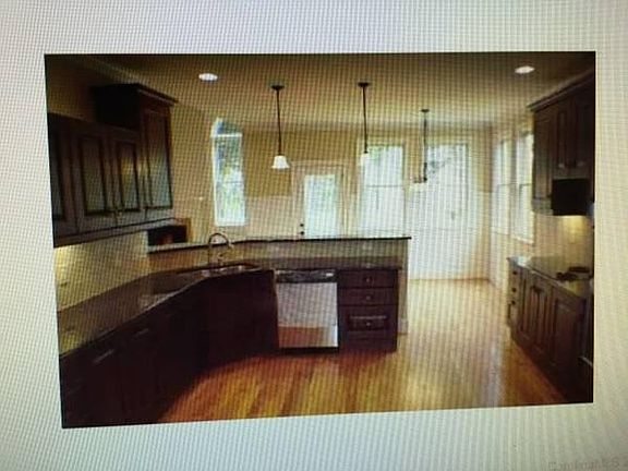 5th image of 7931 Mountain Shore Dr