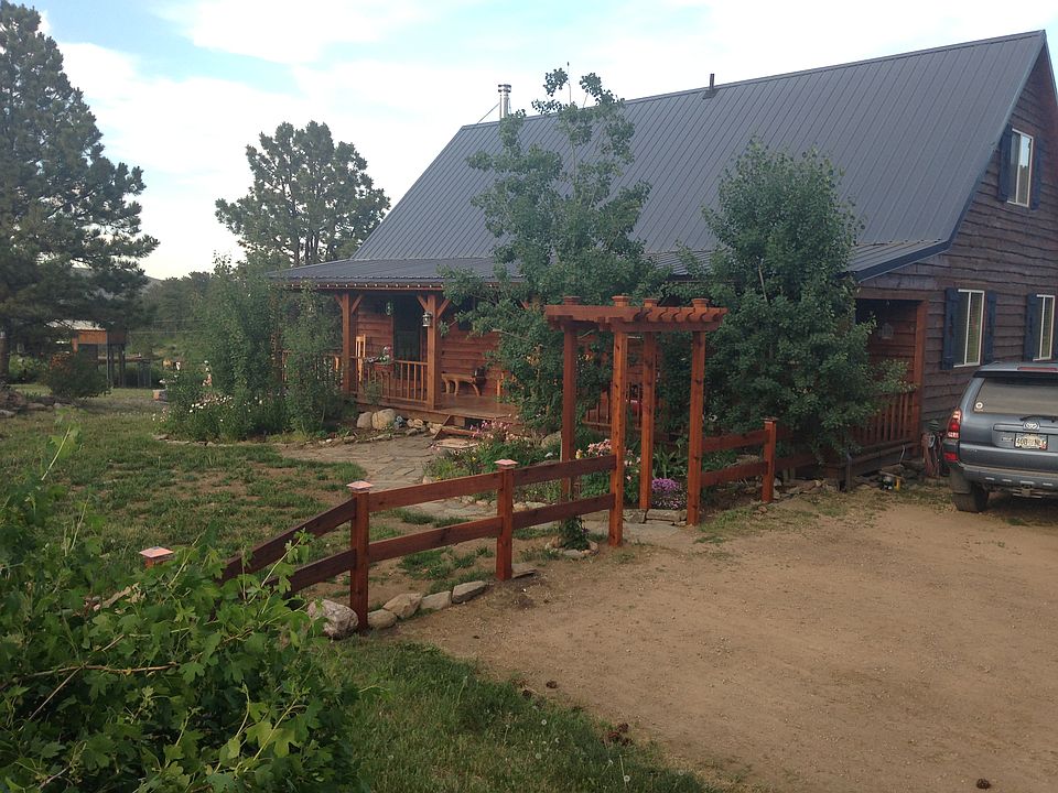 Front porch and entry