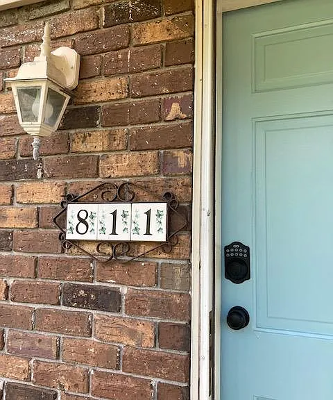 811 Minnie St — Photo 4