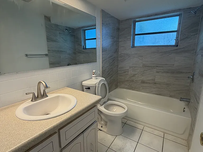 9831 Rainbow Ln — Photo 6