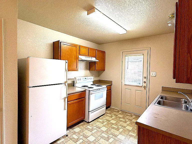 5208 Lauren Lea Dr #B — Photo 5