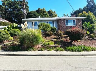 2 Sequoyah View Dr, Oakland, CA 94605