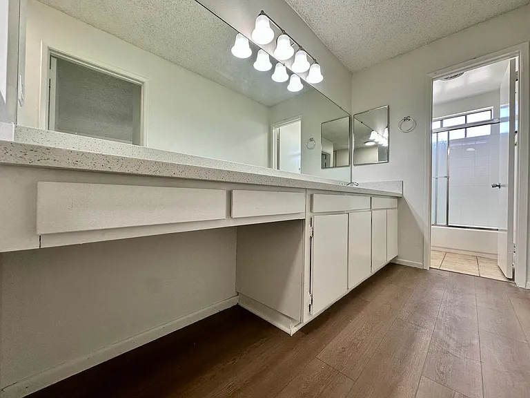 4141 Rosecrans Ave — Photo 7