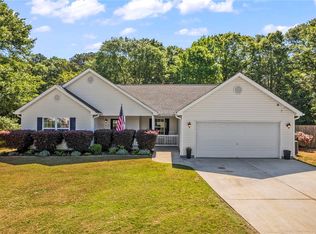 100 Cedar Glen Dr, Williamston, SC 29697