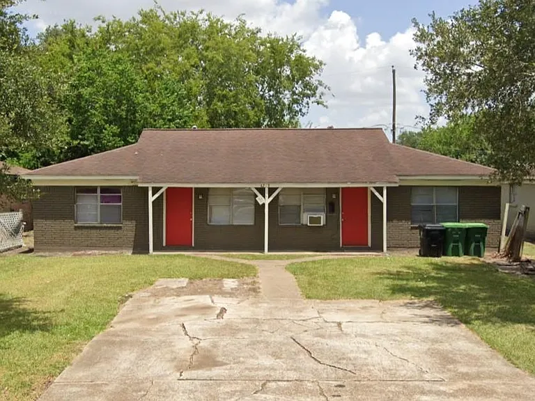 4203 Dawson Ln — Photo 2