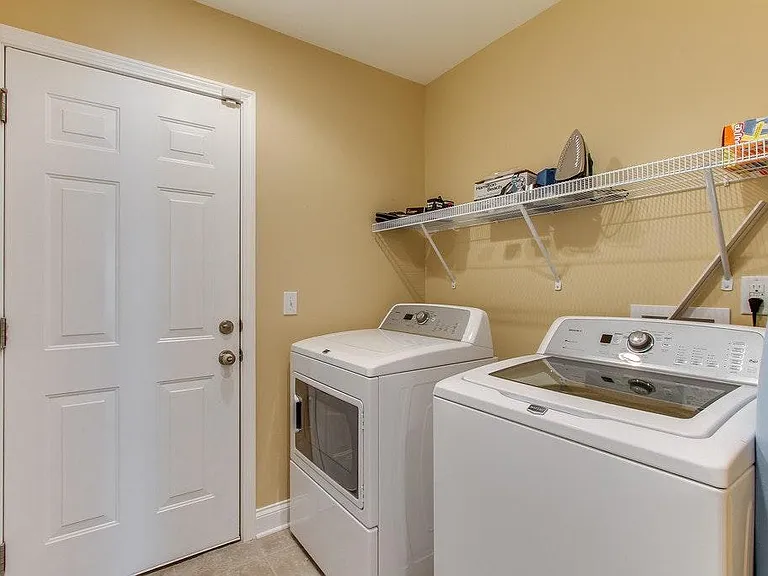 New washer/dryer onsite located in separate laundry/mud room