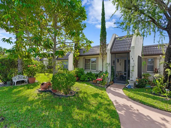 185 Lake Susan Lane, West Palm Beach, FL 33411
