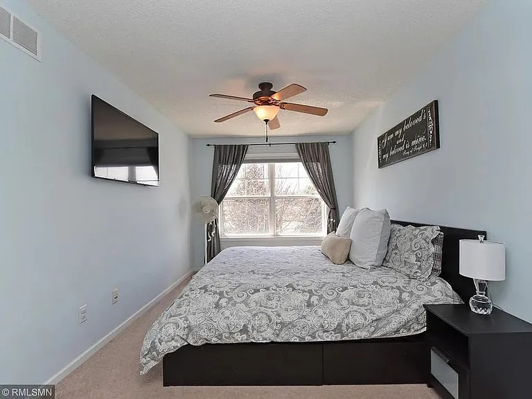 10866 Kingsfield Ln — Photo 9